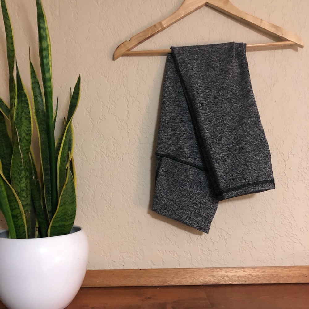 Lululemon Cropped Wunder Unders